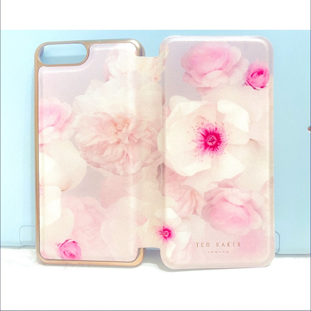 iPhone 8 Plus Ted Baked London